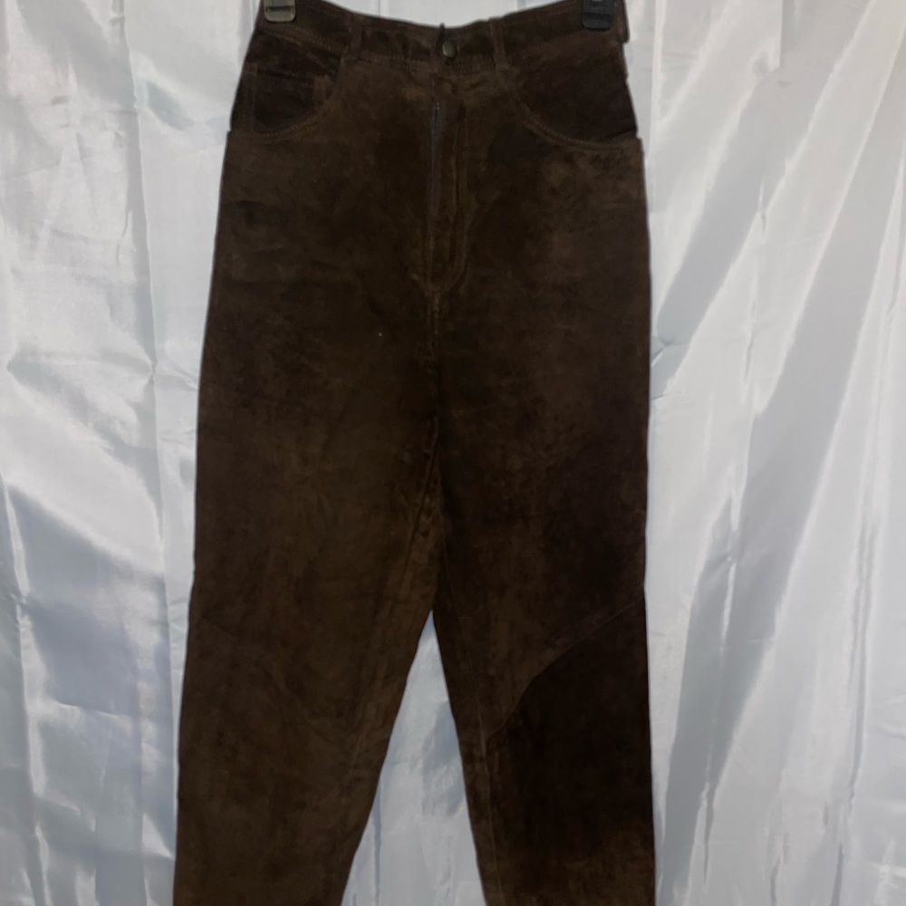 Very cute Highwaisted Brown Straight legged pants